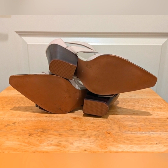 B2 7 Strappy Cream Leather Stacked Heel Pointed Toe Shoes with Silver Hardware - Picture 7 of 10